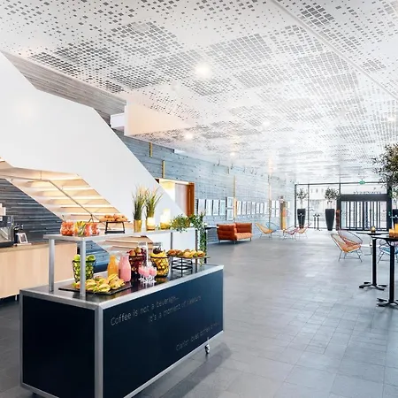Clarion Live Hotel