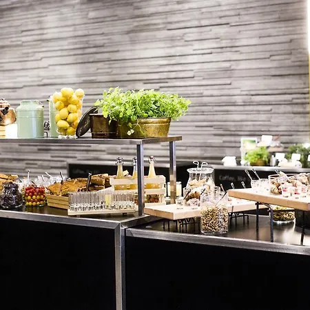 Clarion Live Hotel 4*